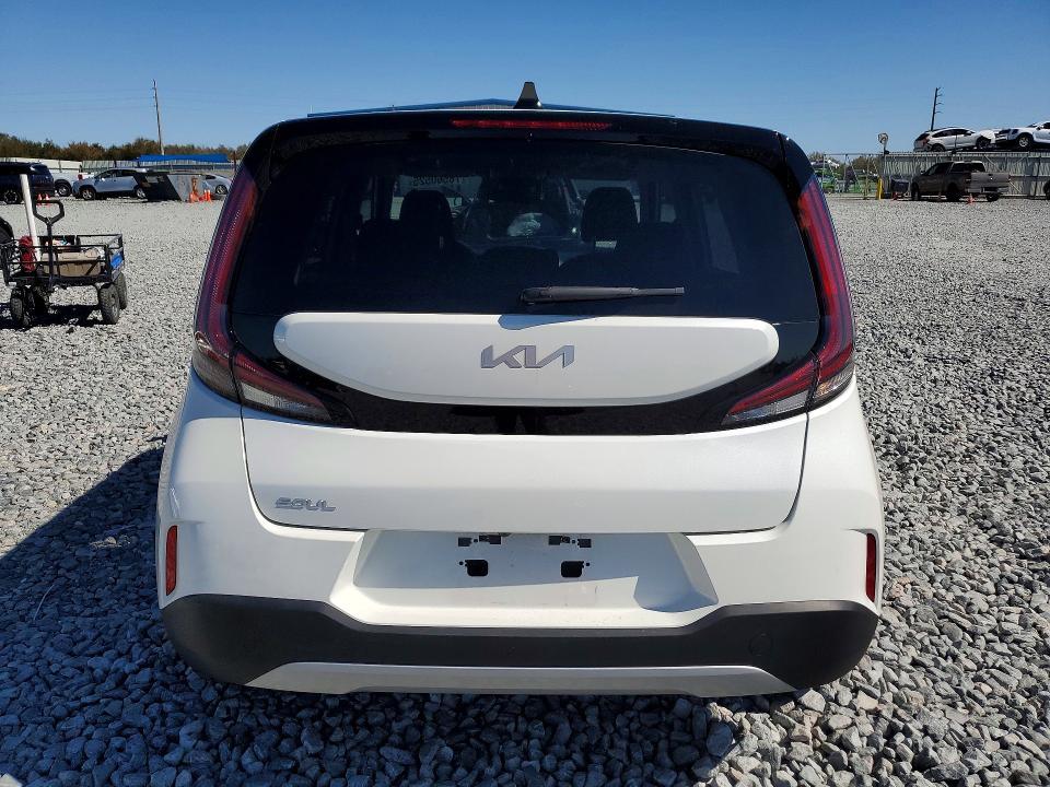 2024 KIA Soul lx