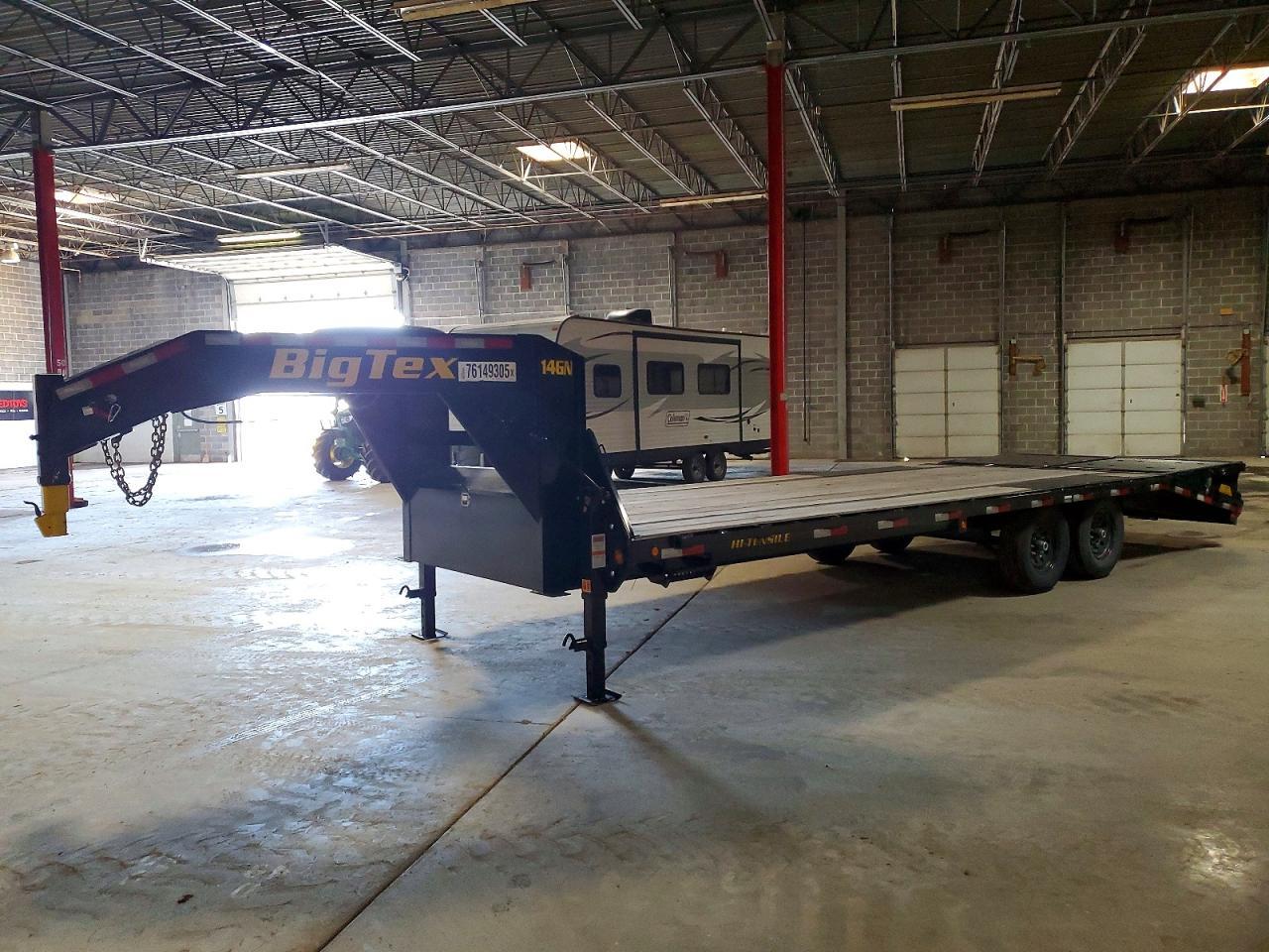 2025 Big Tex 14GN-25D5A-MRBK Equipment Trailer