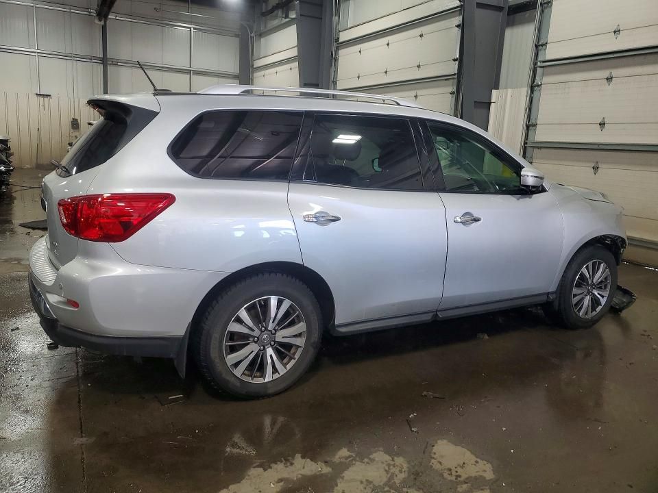 2017 Nissan Pathfinder s