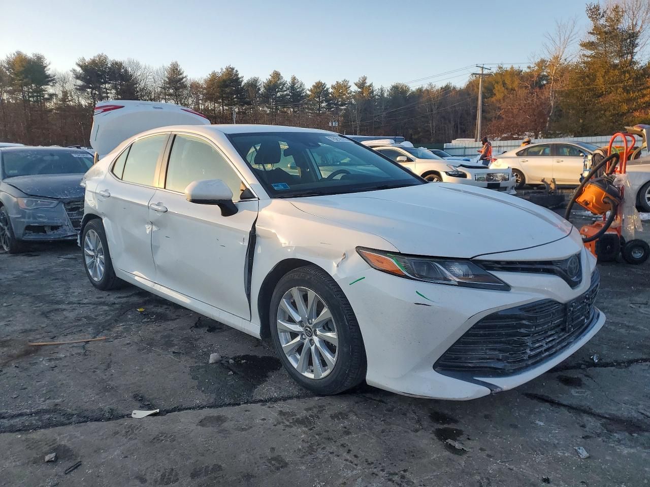 2020 Toyota Camry le