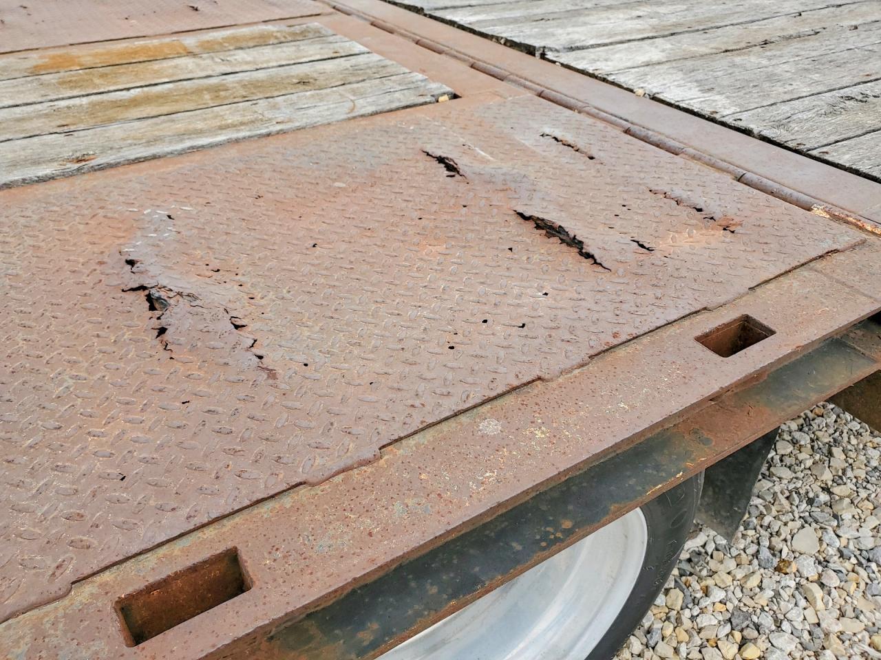 1998 Trail King TK7010S482 Drop Deck Equipment Trailer