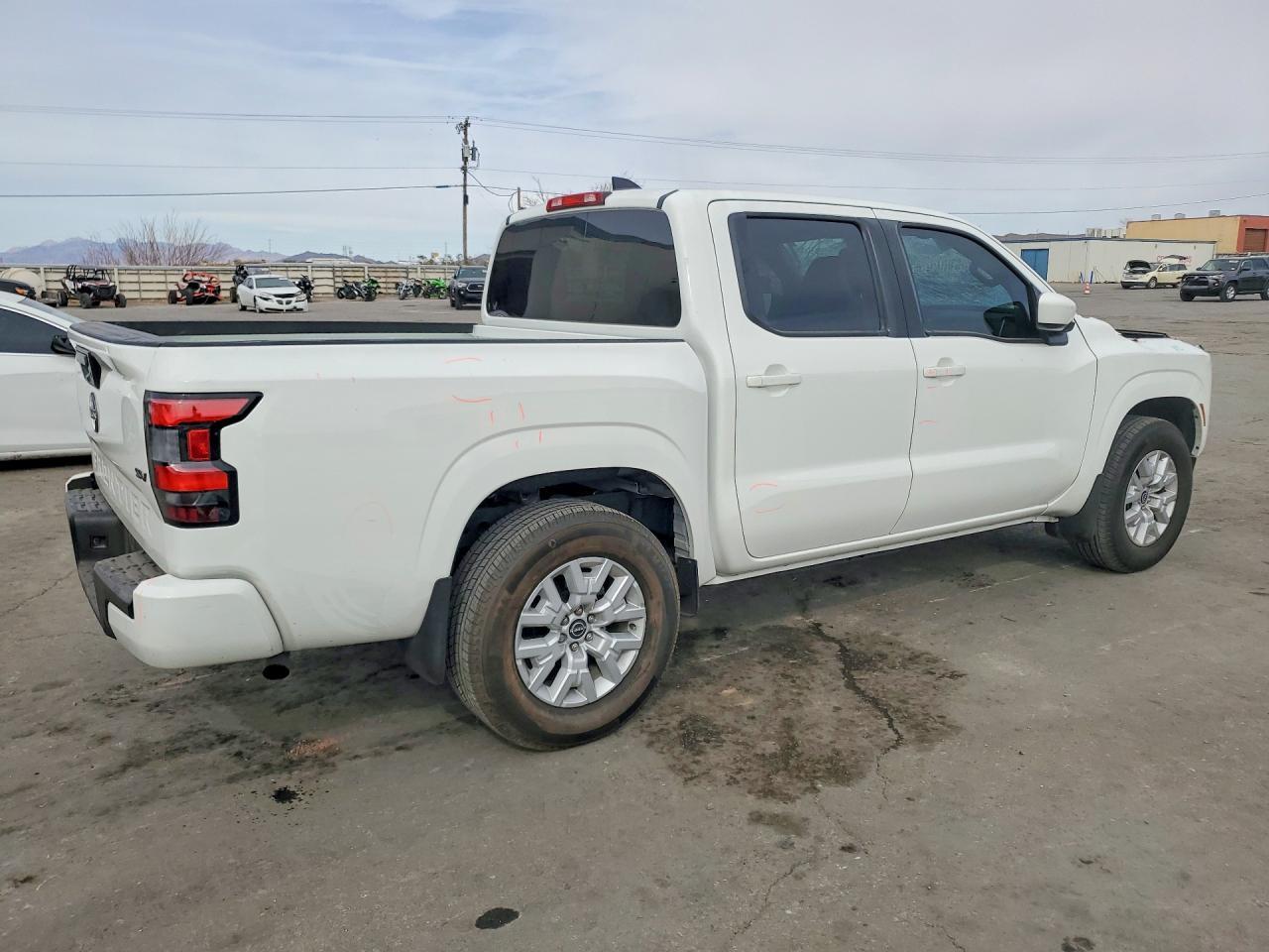 2022 Nissan Frontier SV