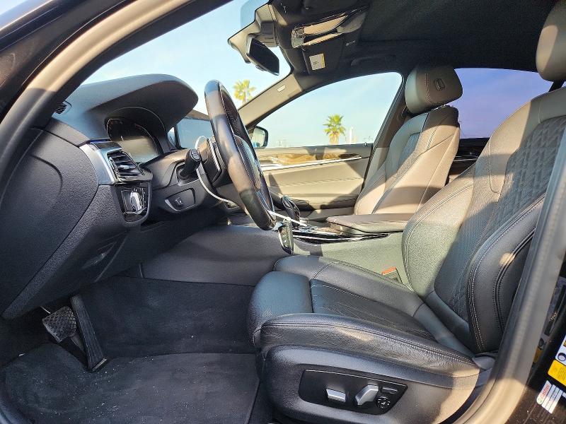 2021 BMW 530 i