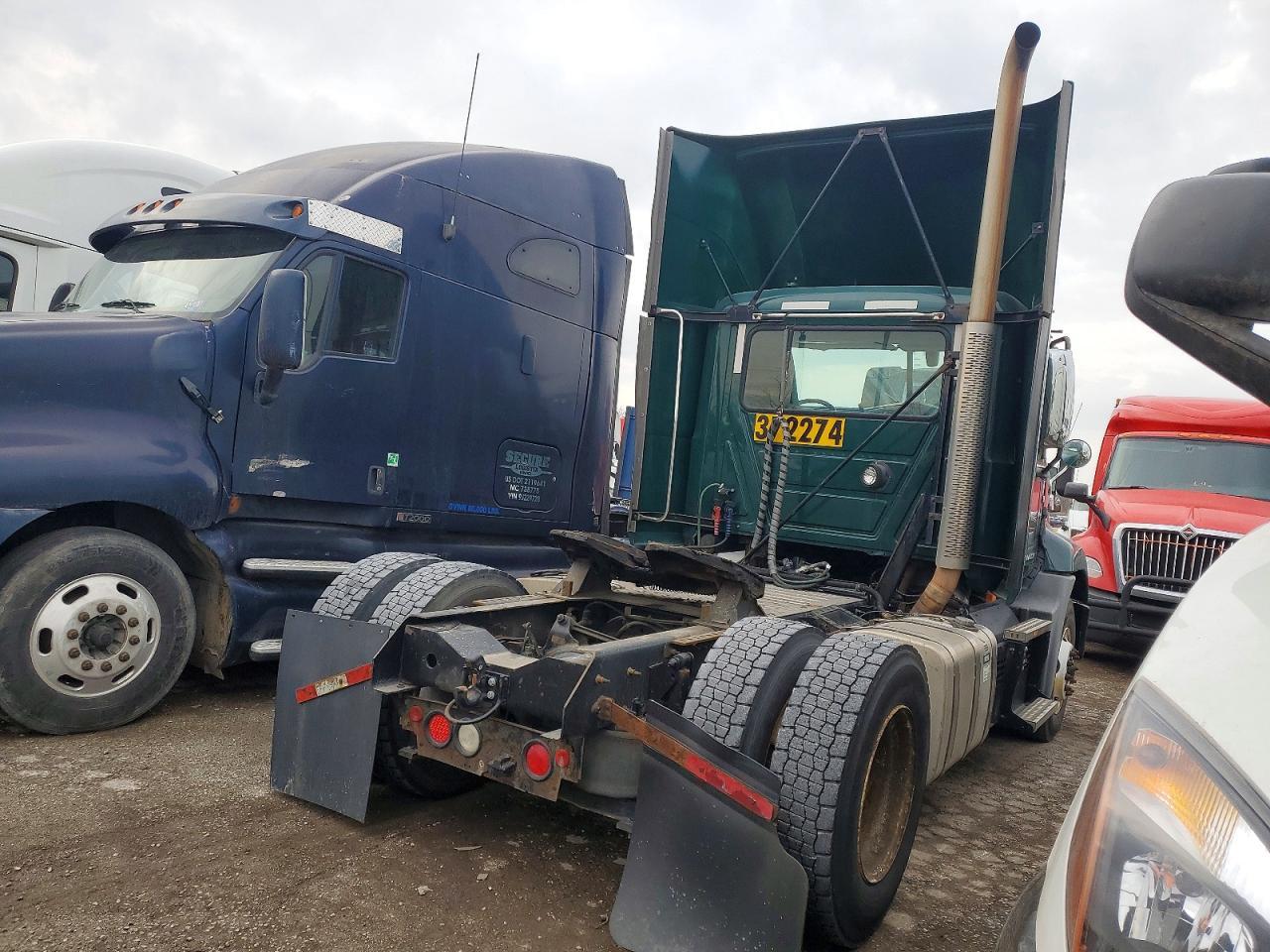 2018 Mack CXU613 Semi Truck