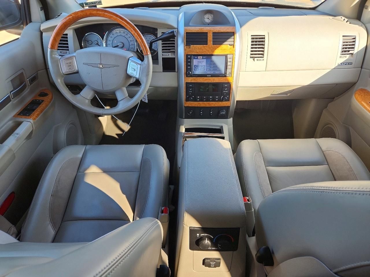 2009 Chrysler Aspen Limited