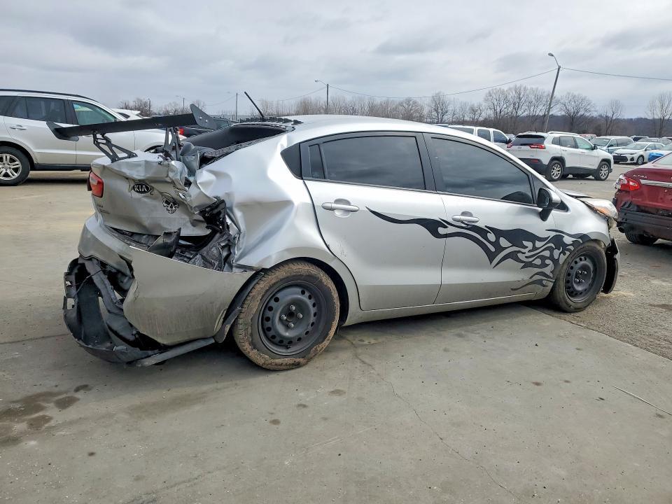 2015 KIA Rio lx