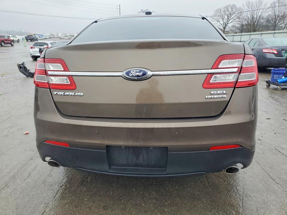 2015 Ford Taurus sel