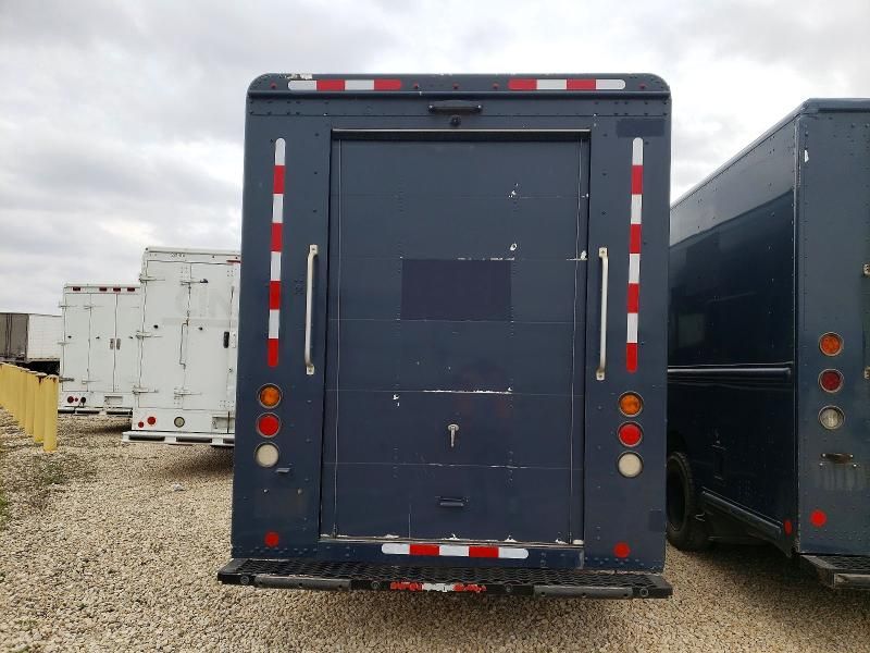 2020 Freightliner MT 45G Delivery Truck