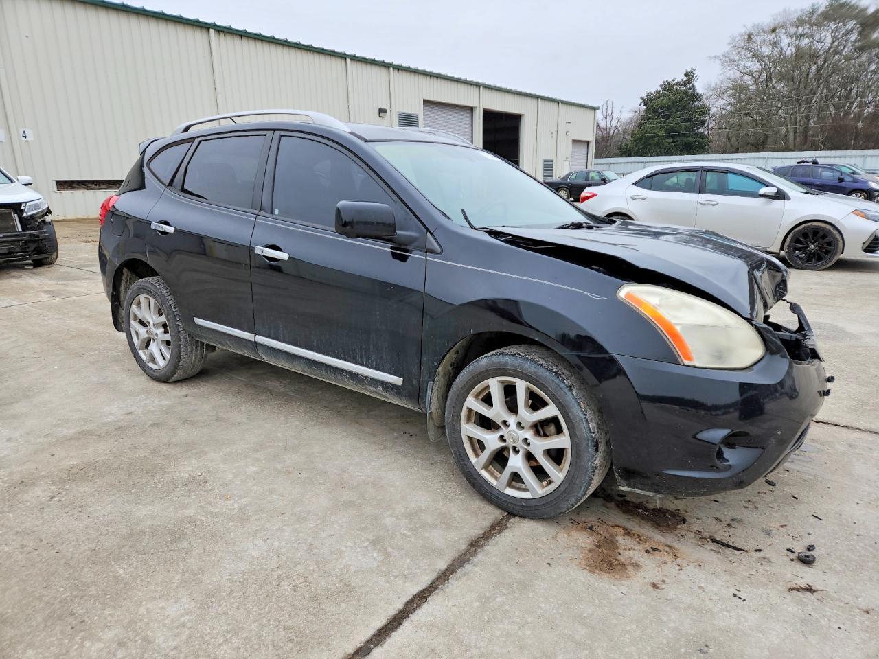2012 Nissan Rogue s