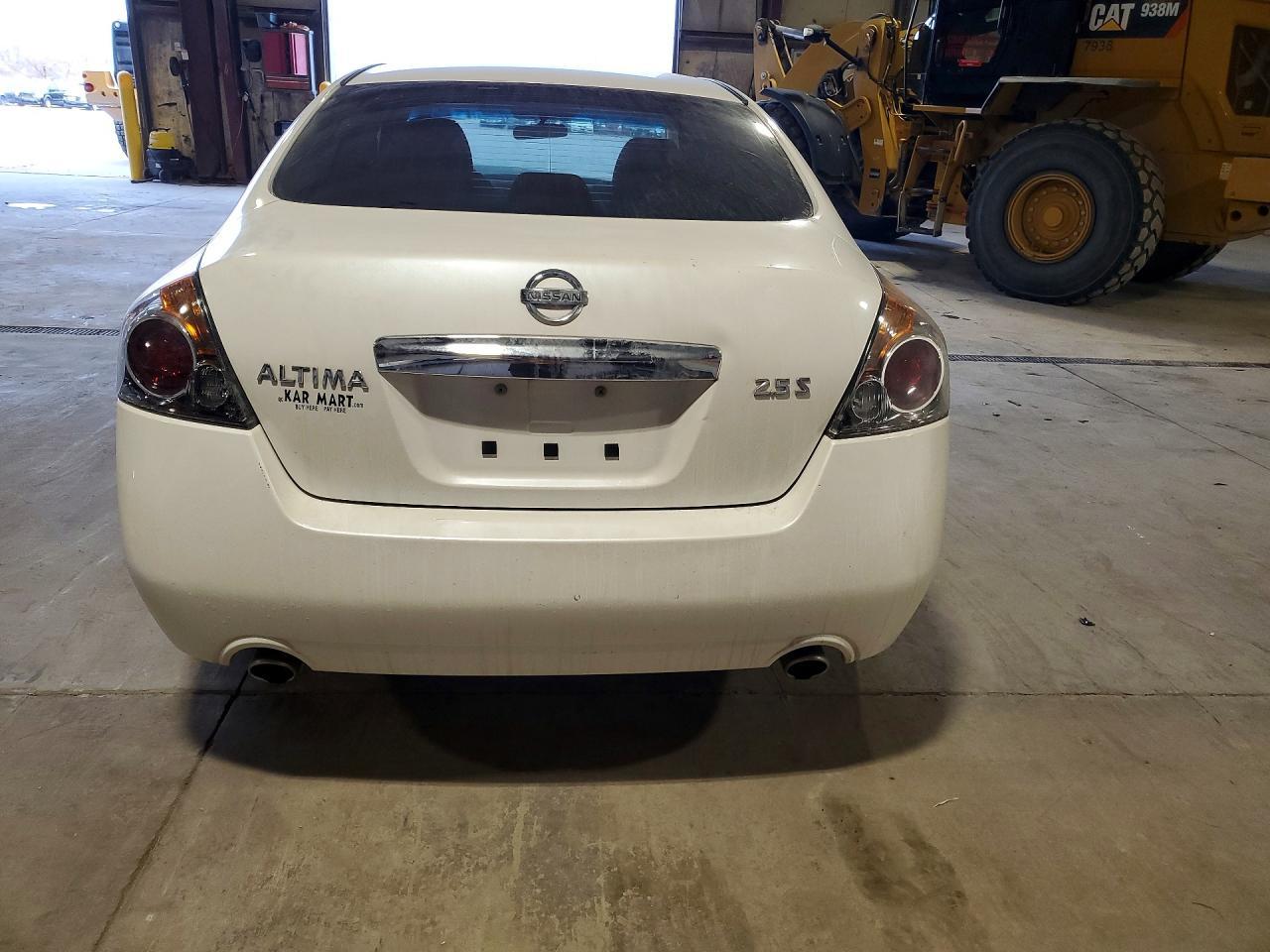 2010 Nissan Altima Base