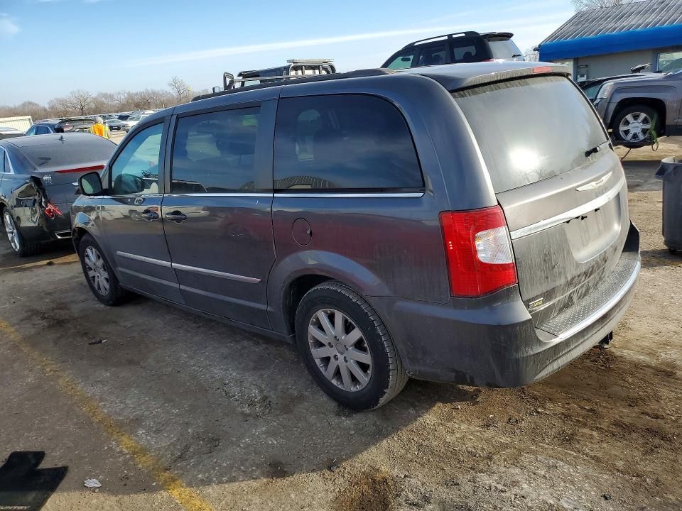 2016 Chrysler Town & Country Touring