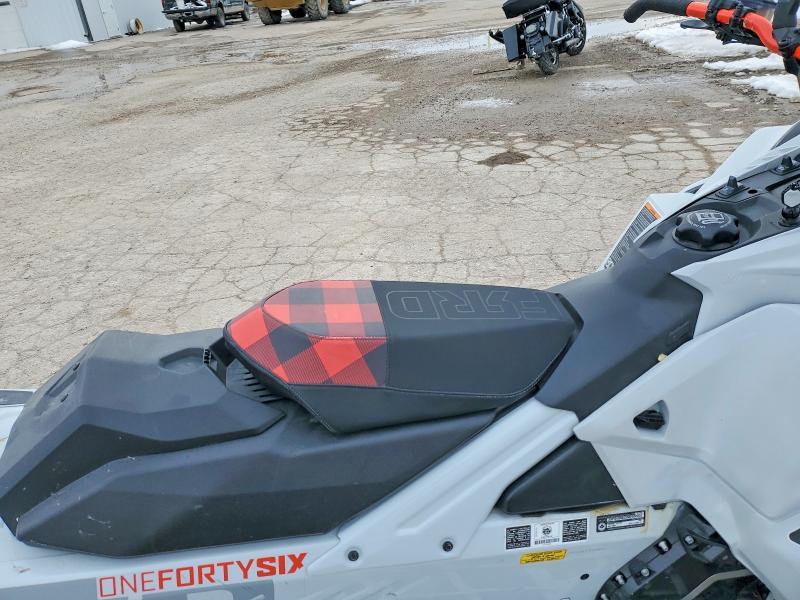 2021 Skidoo Snowmobile