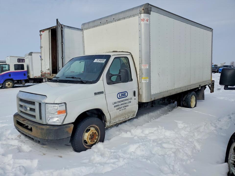 2019 Ford Econoline E350 Super Duty Cutaway Van