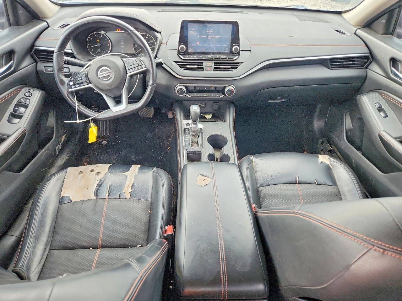 2019 Niss Altima 2.5 sr