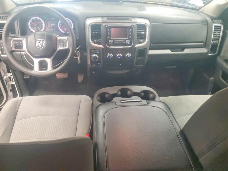 2024 Dodge Ram 1500 Classic slt