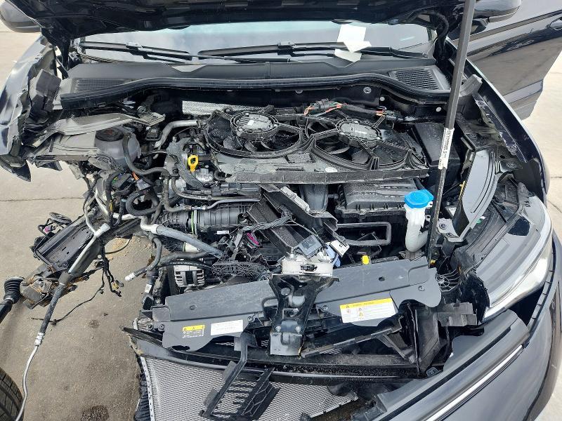2025 Volkswagen Taos se