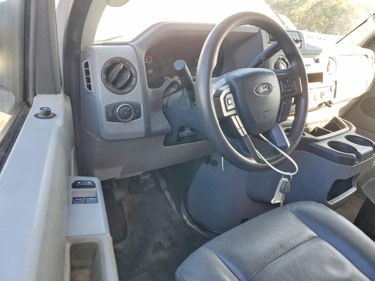 2024 Ford E350 BOX Truck