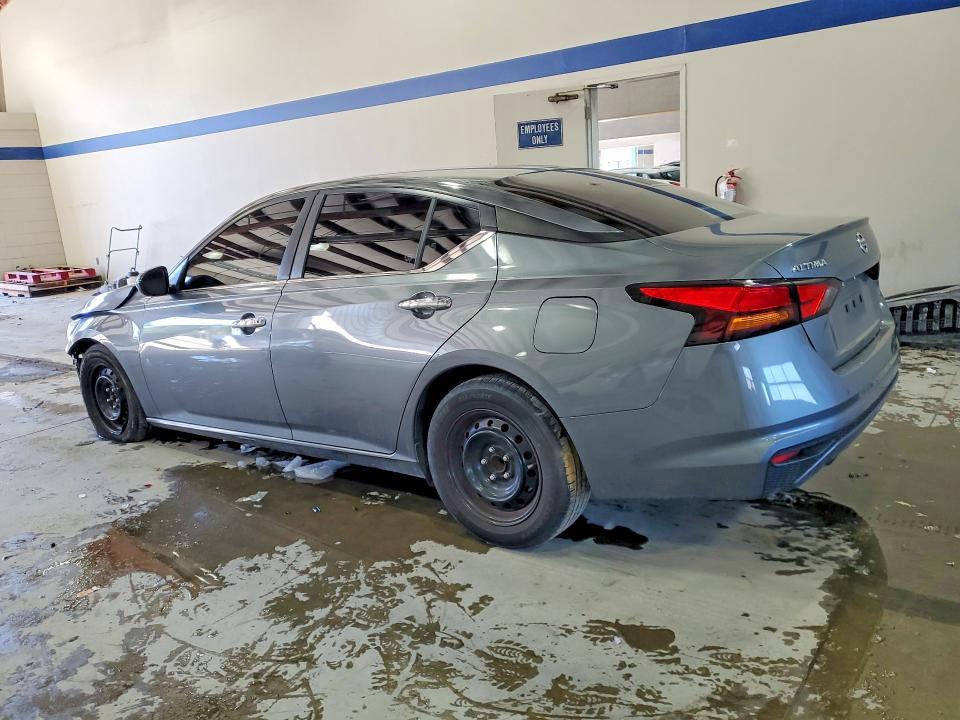 2022 Nissan Altima 2.5 s