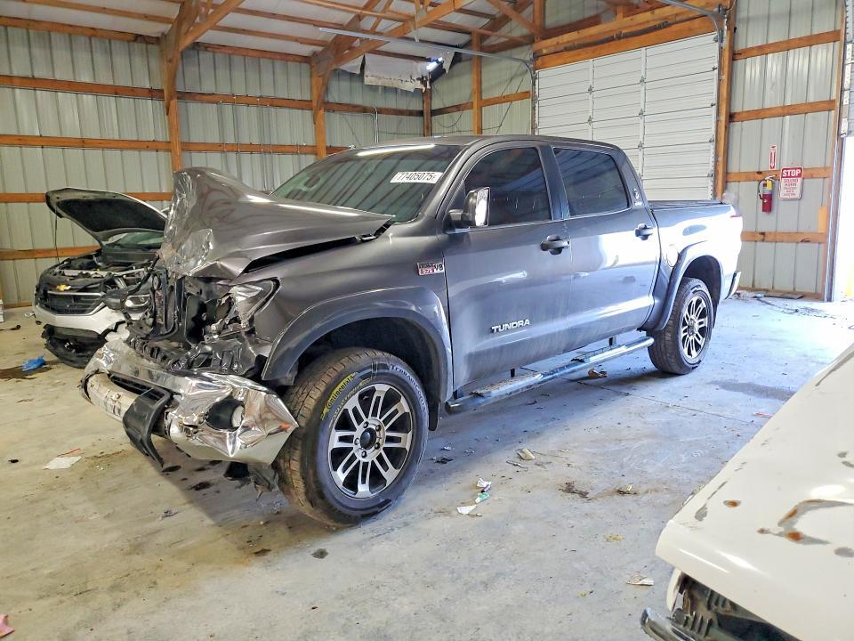 2013 Toyota Tundra Crewmax SR5