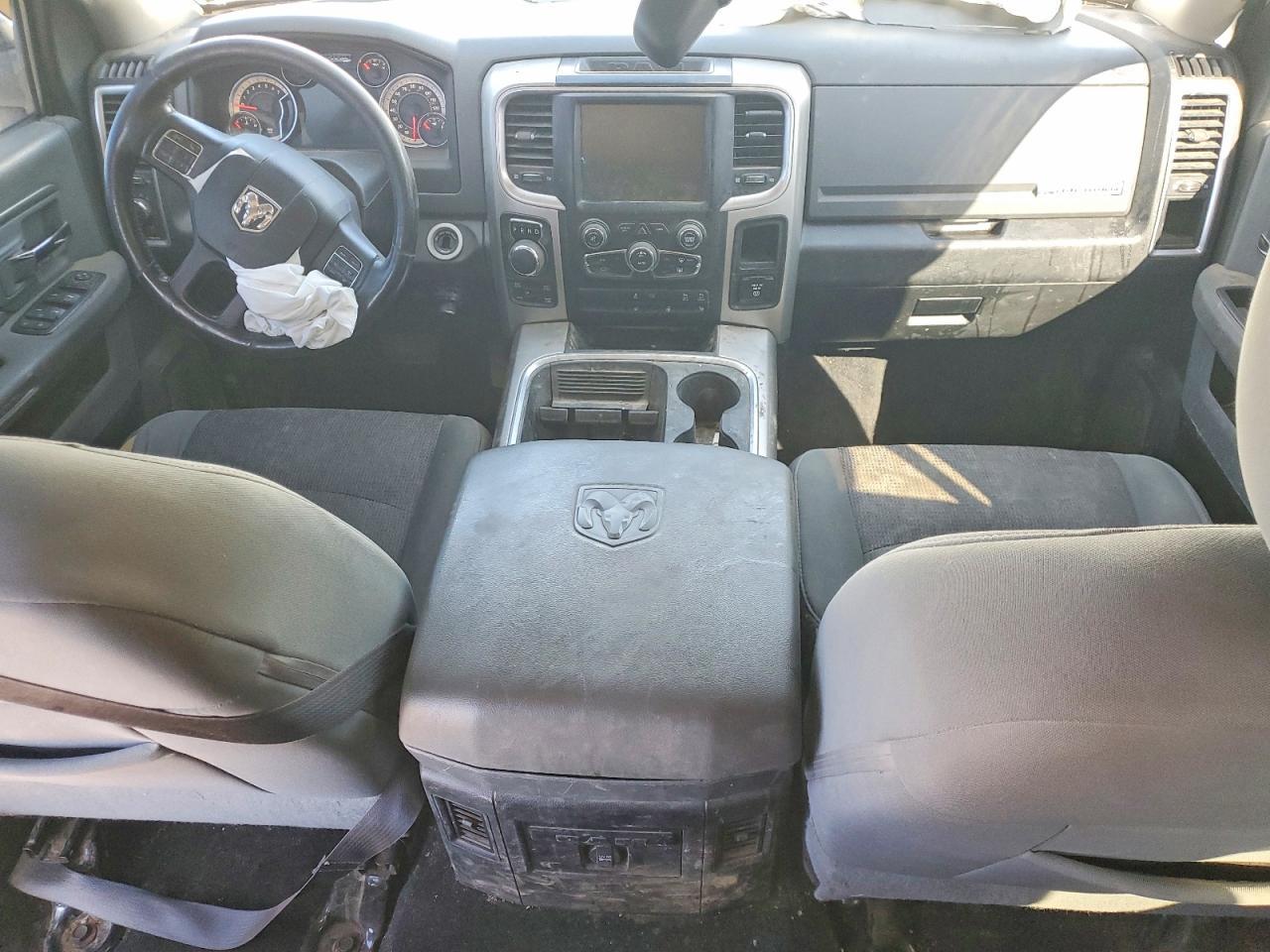 2016 Dodge RAM 1500 SLT