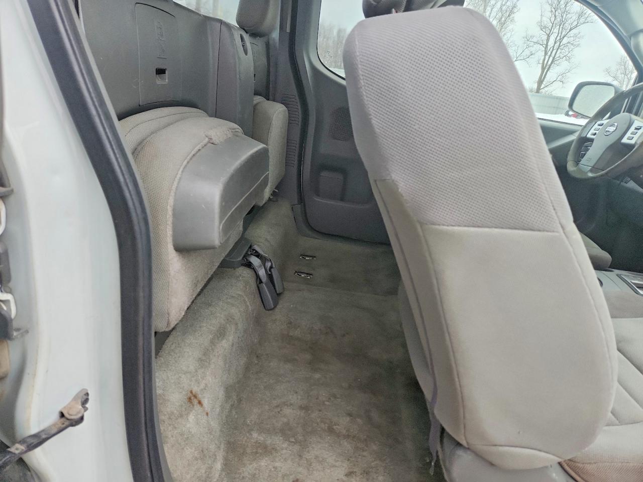 2016 Nissan Frontier S