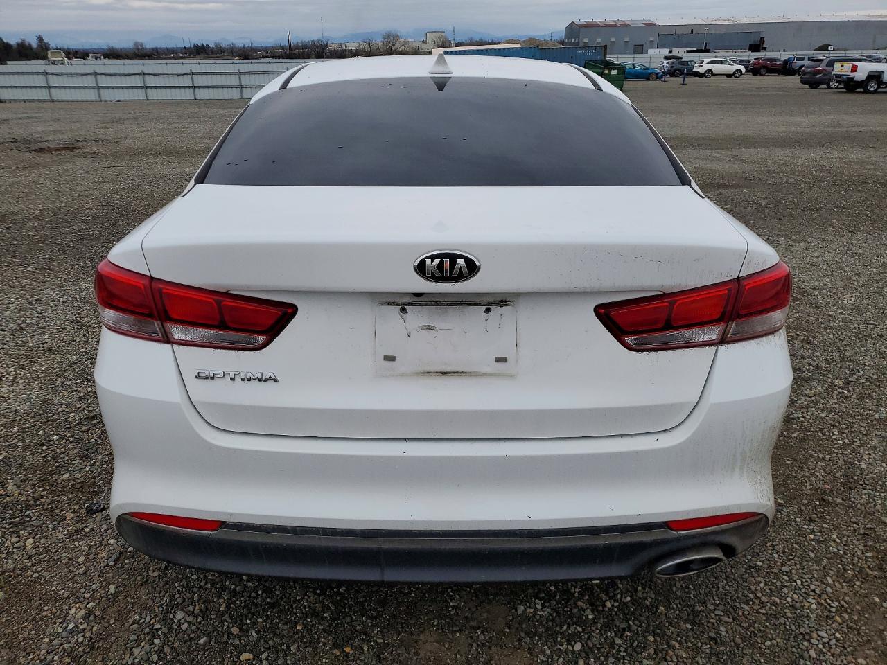 2017 KIA Optima lx