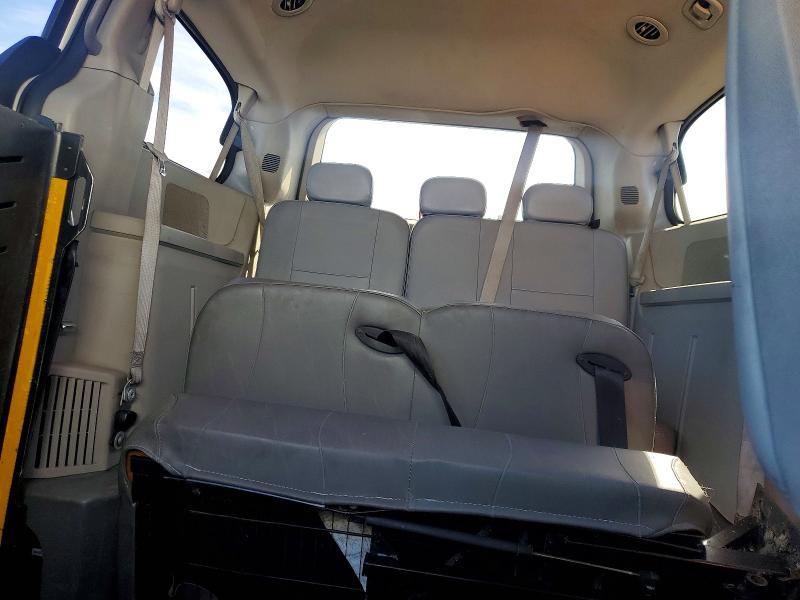 2012 Dodge Grand Caravan se