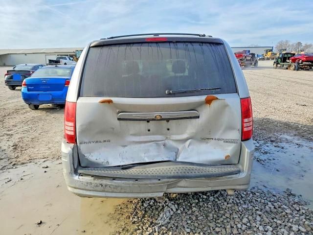 2010 Chrysler Town & Country Touring