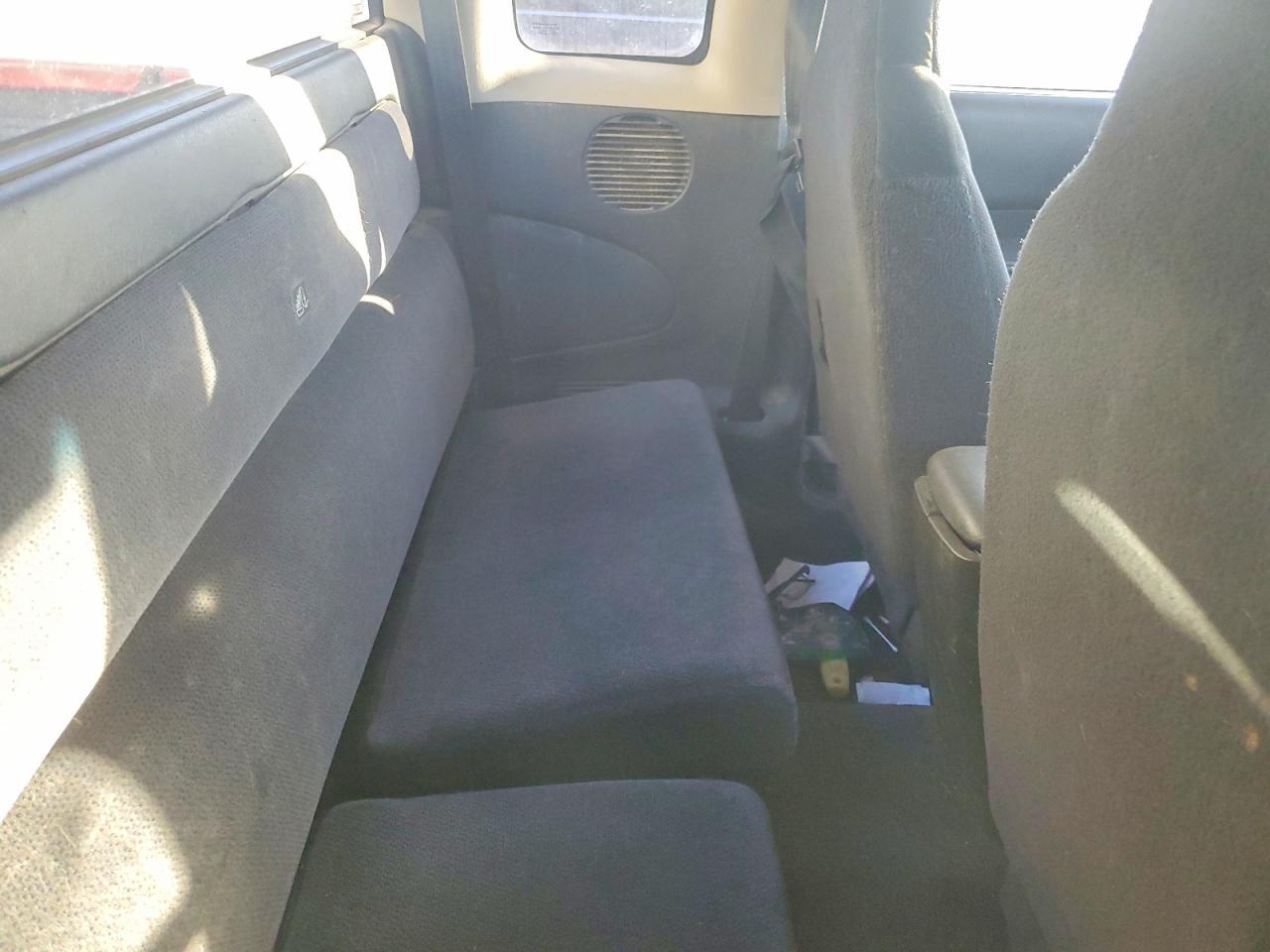 2003 Dodge Dakota sxt