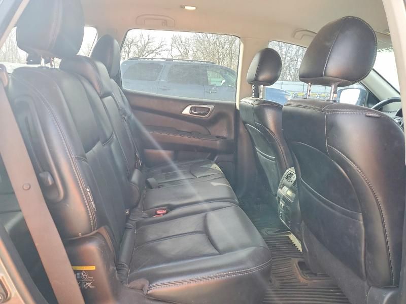 2019 Nissan Pathfinder s