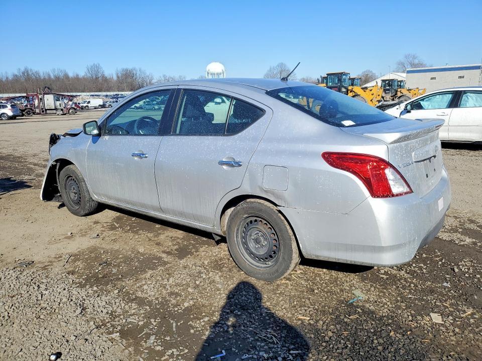 2016 Nissan Versa s