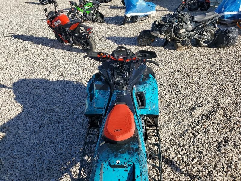 2022 Skidoo Summit 850 X 165