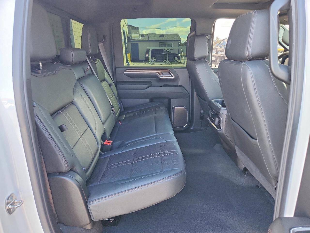 2024 Chevrolet Silverado K3500 High Country