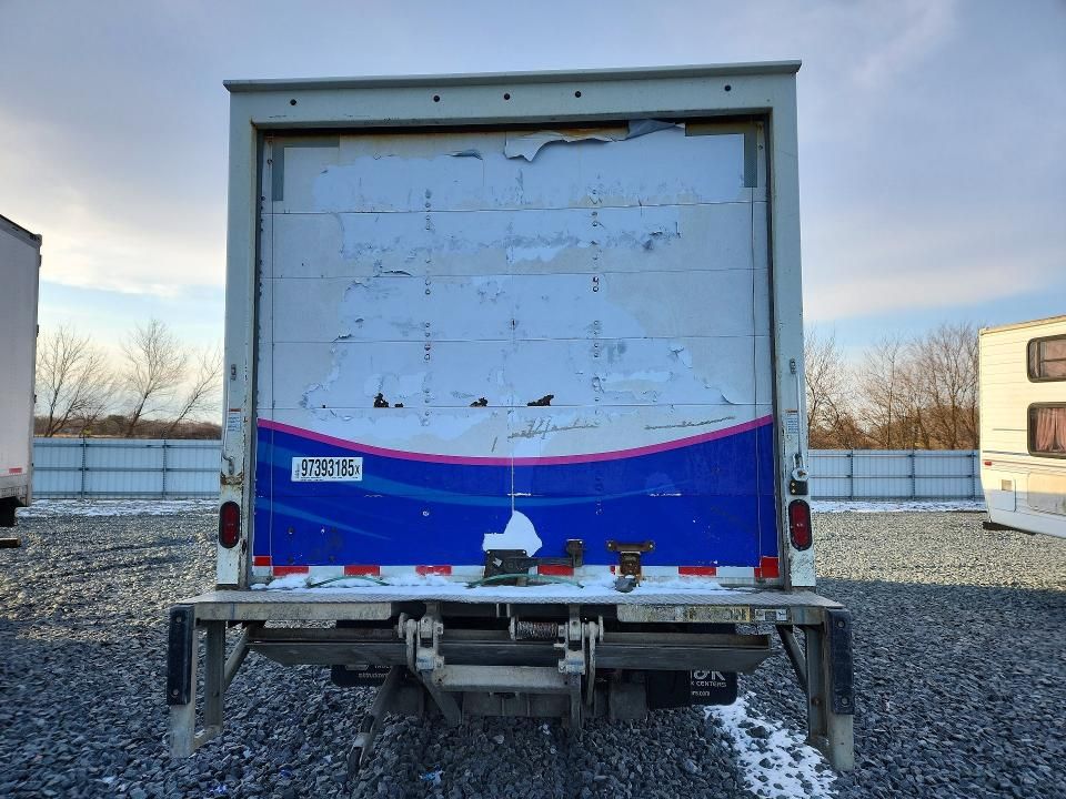 2019 Isuzu NRR BOX Truck