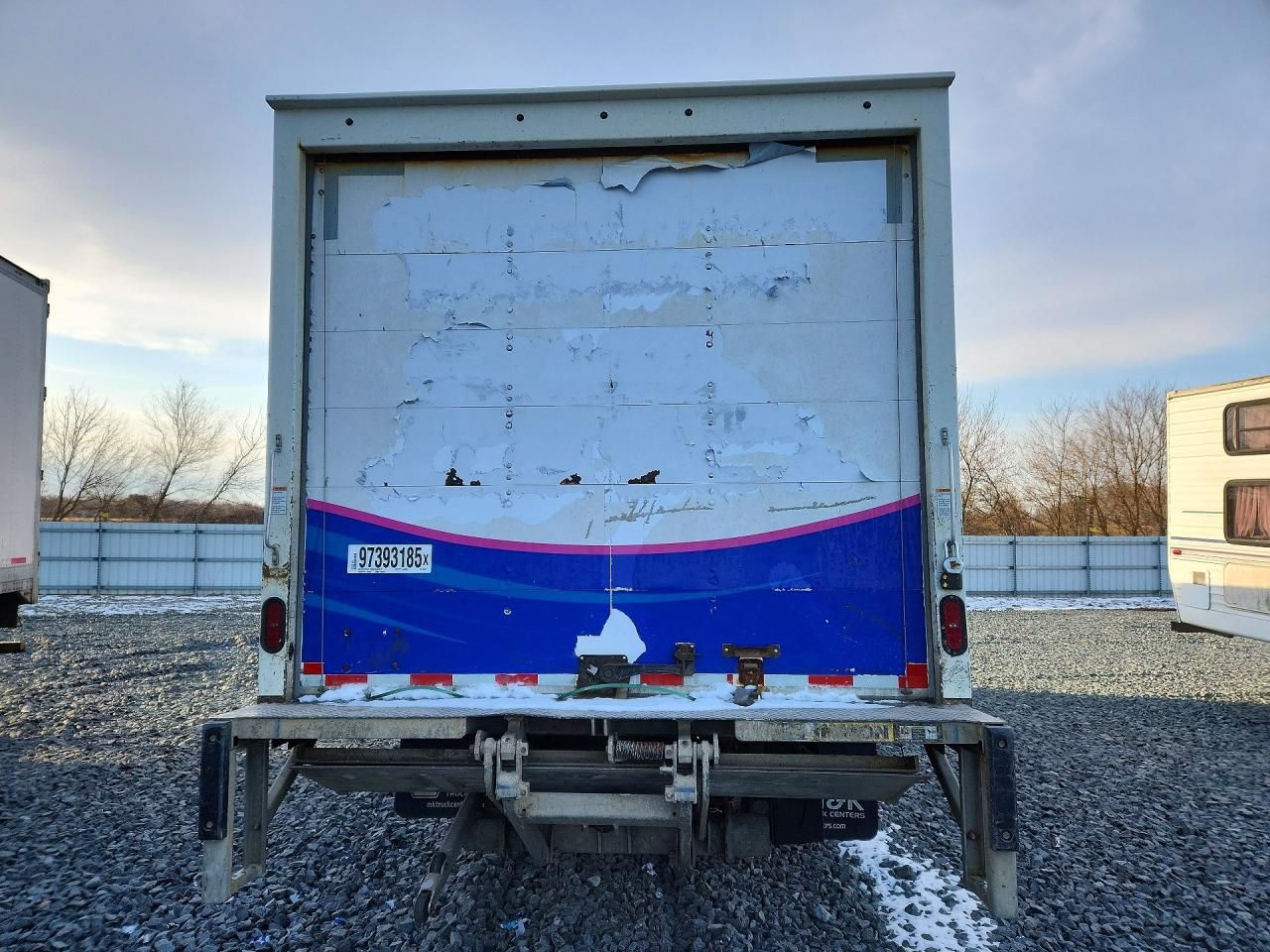 2019 Isuzu NRR BOX Truck