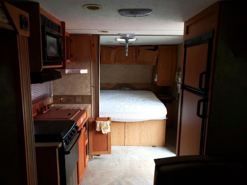 2008 Pilgrim In Ternational Cirrus FD-306 Camper