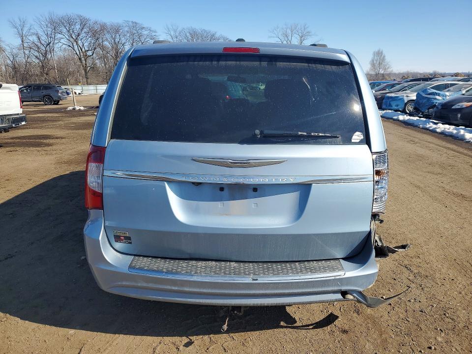 2013 Chrysler Town & Country Touring