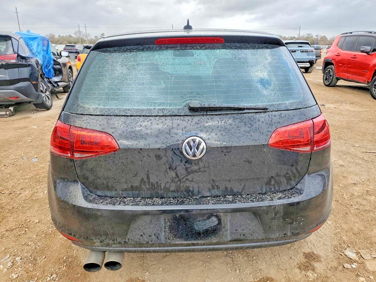 2017 Volkswagen Golf s