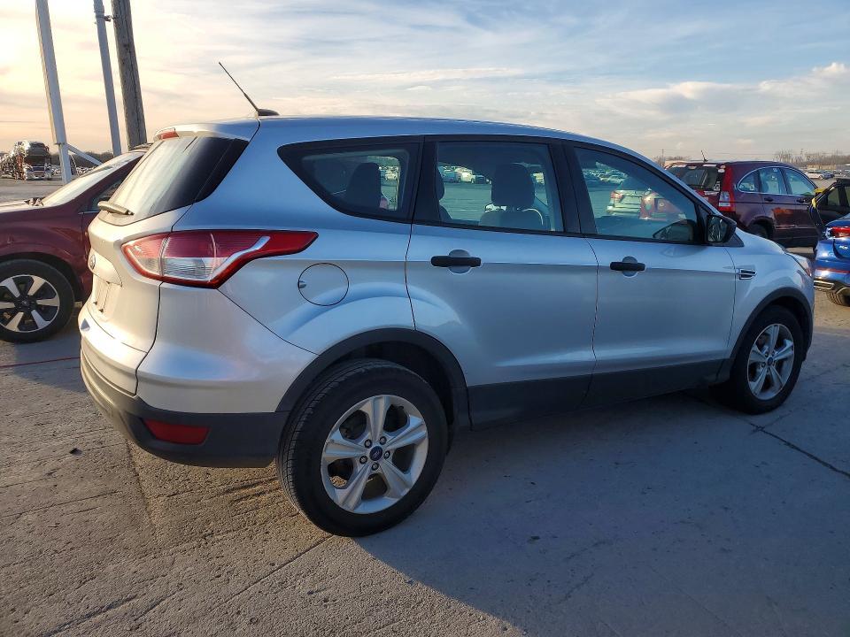 2016 Ford Escape s