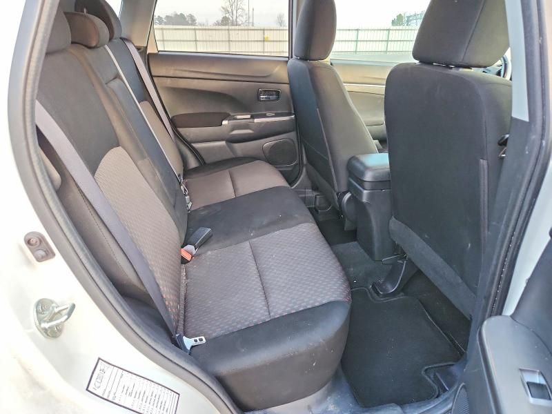 2019 Mitsubishi Outlander Sport se