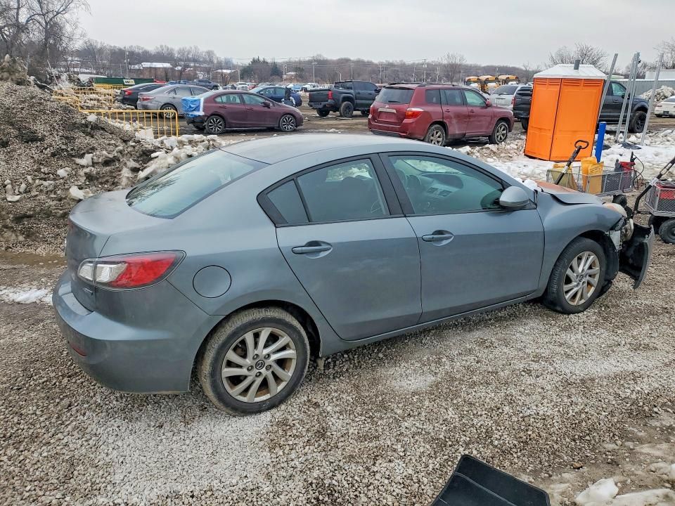 2013 Mazda 3 I