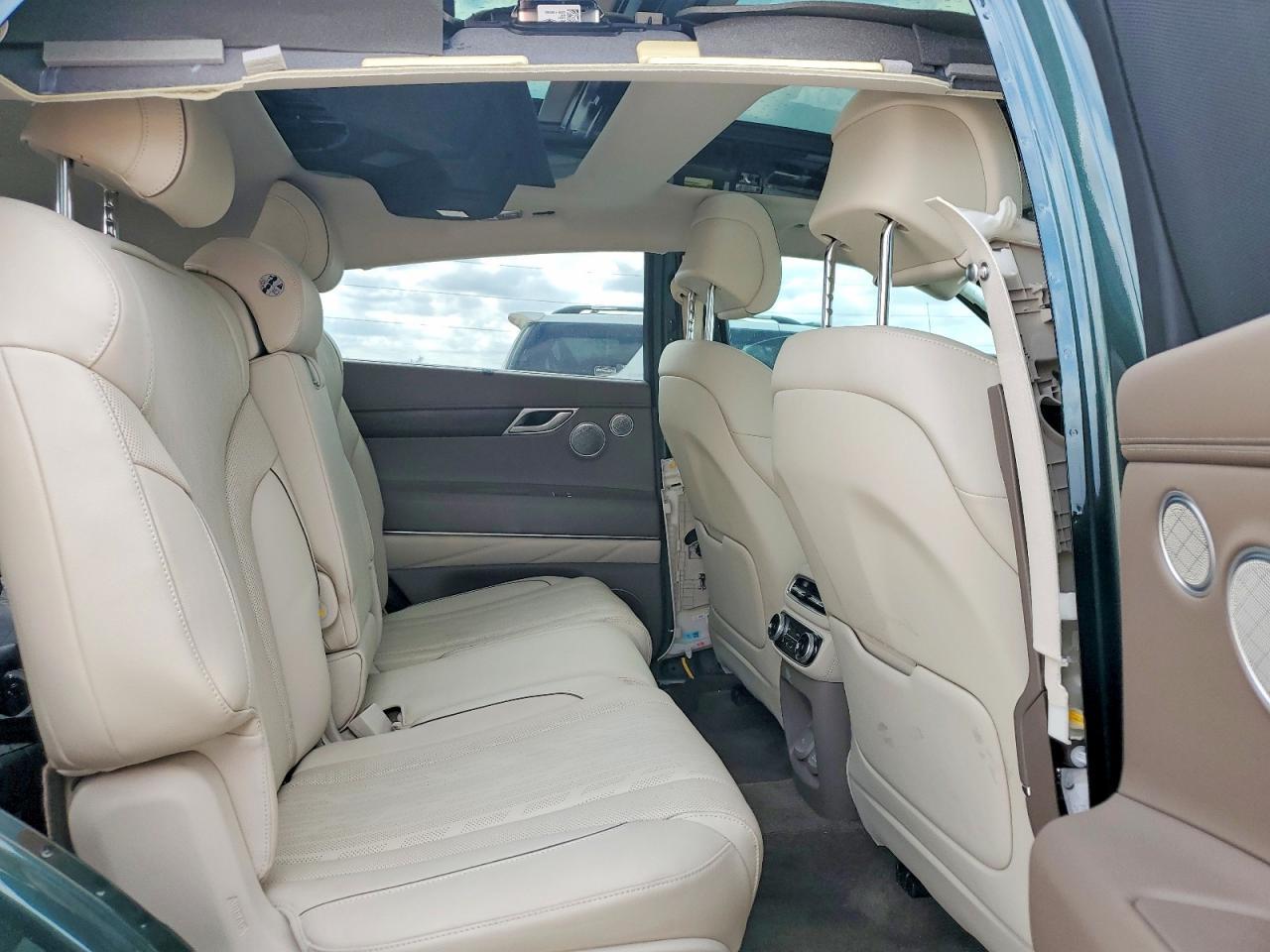2023 Genesis Gv80 Base
