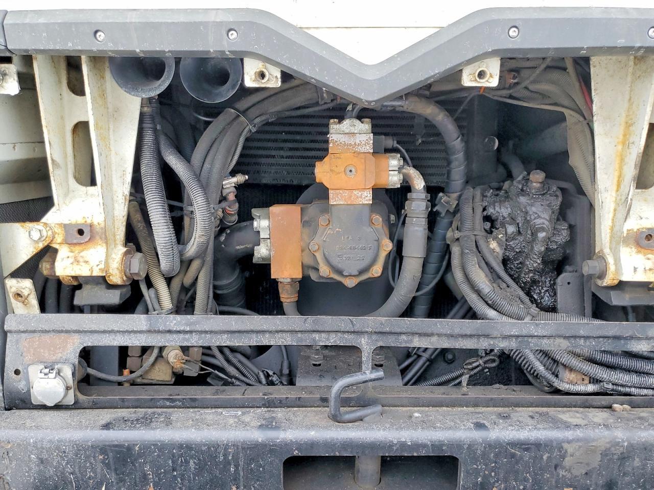 2016 Mack LEU613 Refuse Truck