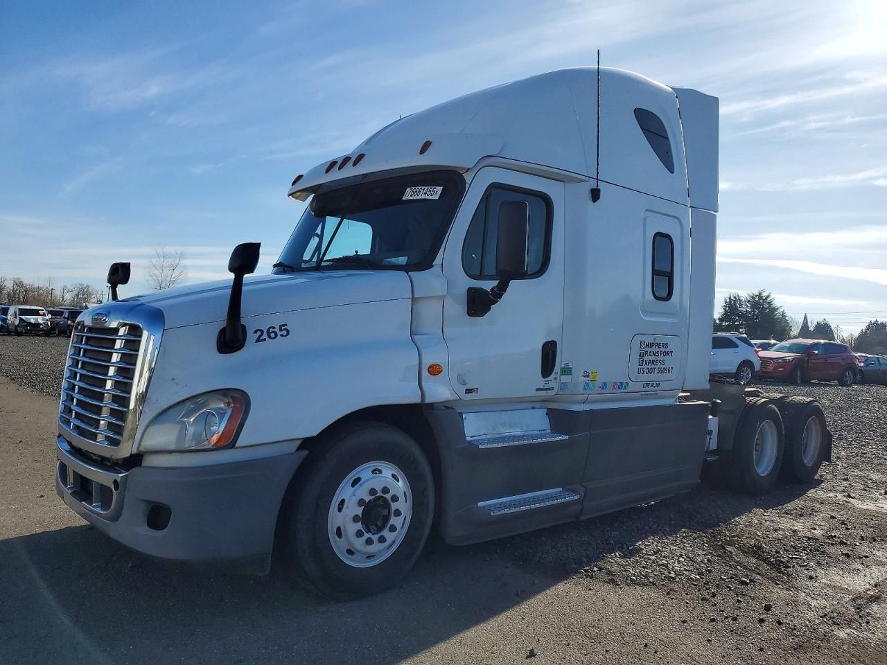 2012 Freightliner Cascadia 1-Truck Cab AND Chassis