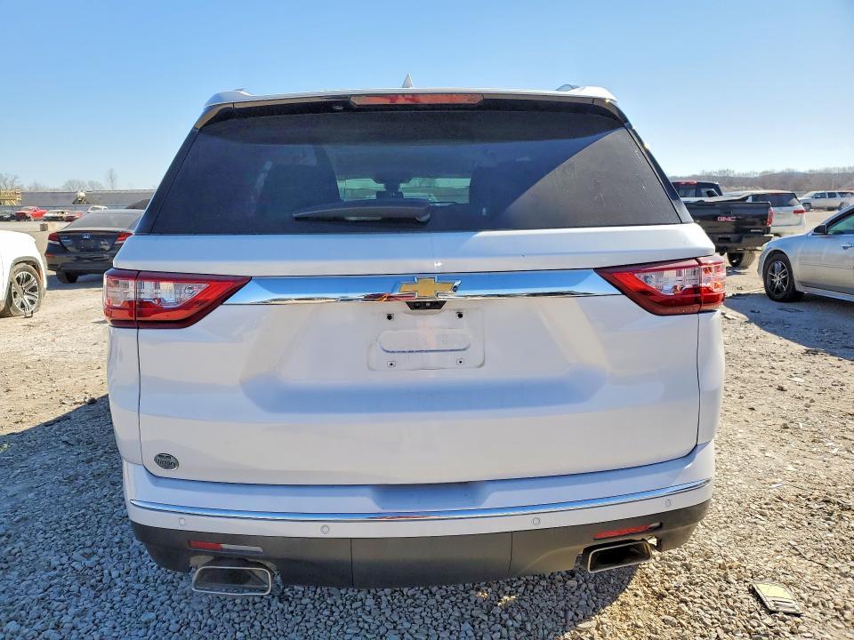 2018 Chev Traverse Premier