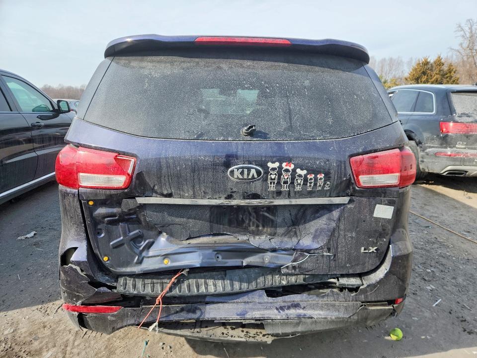 2018 KIA Sedona lx