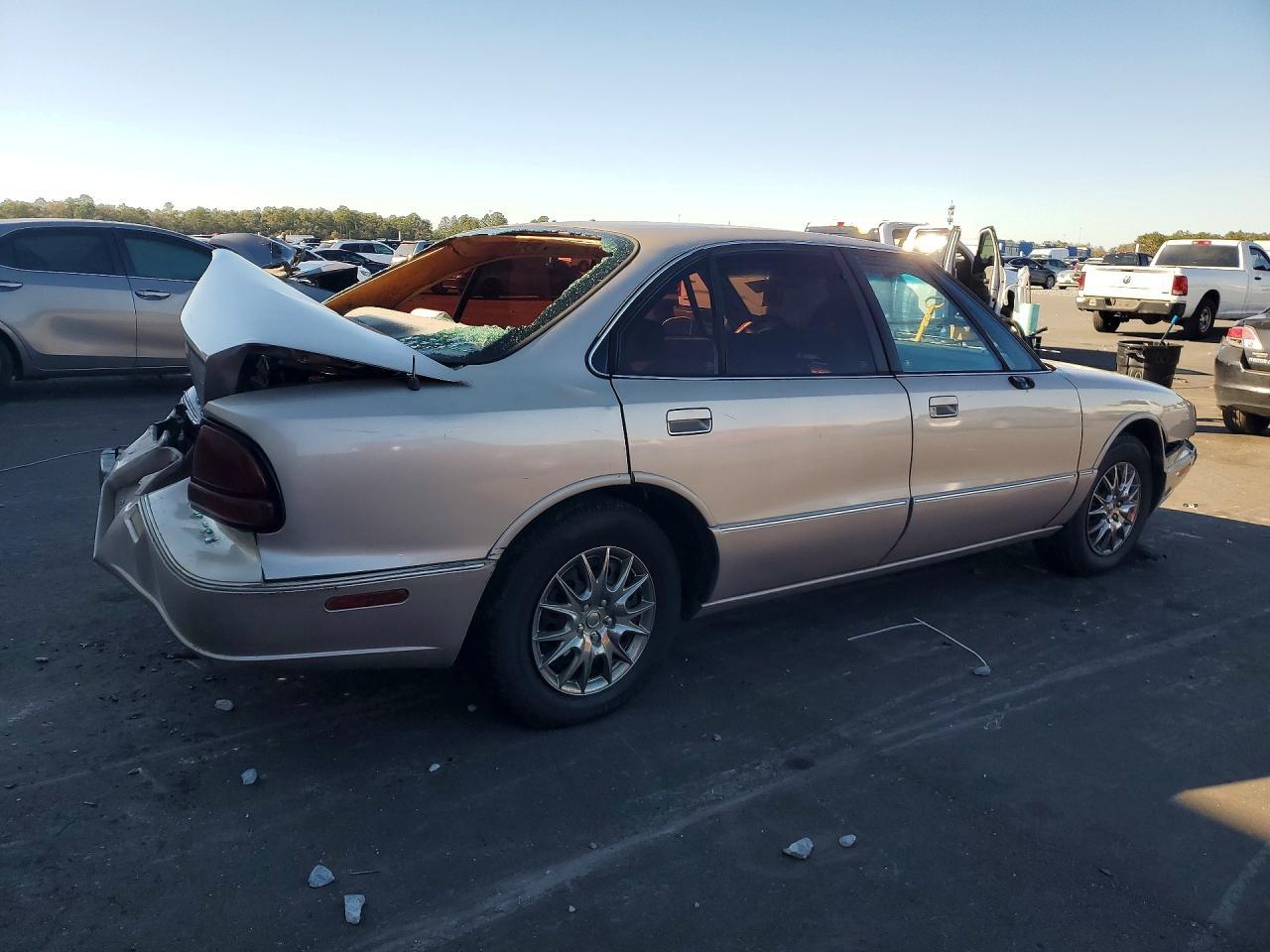 1999 Oldsmobile 88 Base