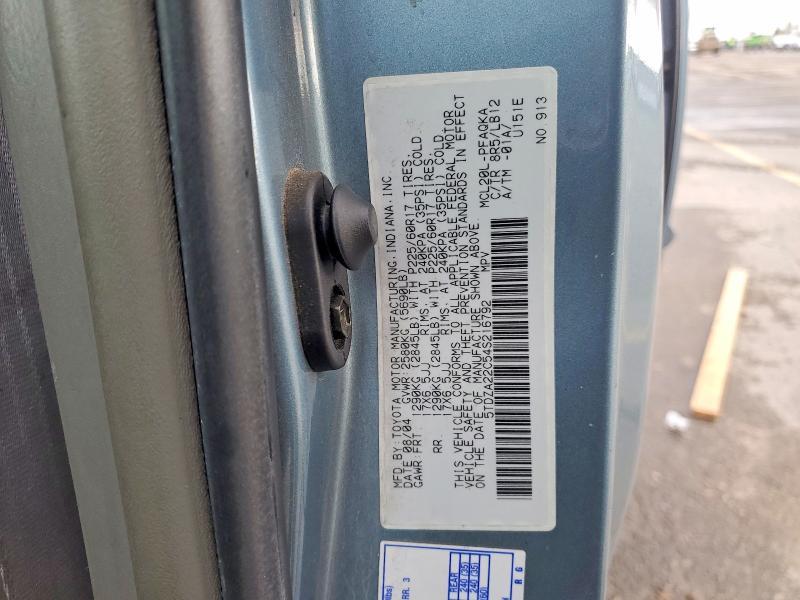 2004 Toyota Sienna xle 7 Passenger