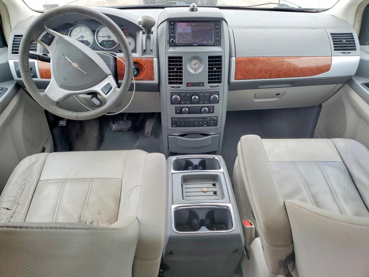 2008 Chrysler Town & Country Touring