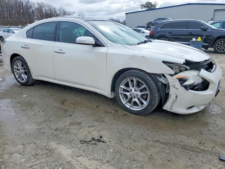 2010 Nissan Maxima 3.5 s